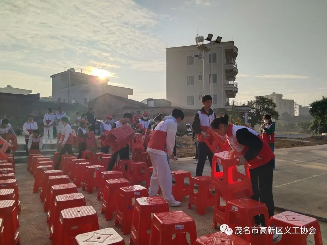 帮扶困难户、爱心暖人心-8.jpg