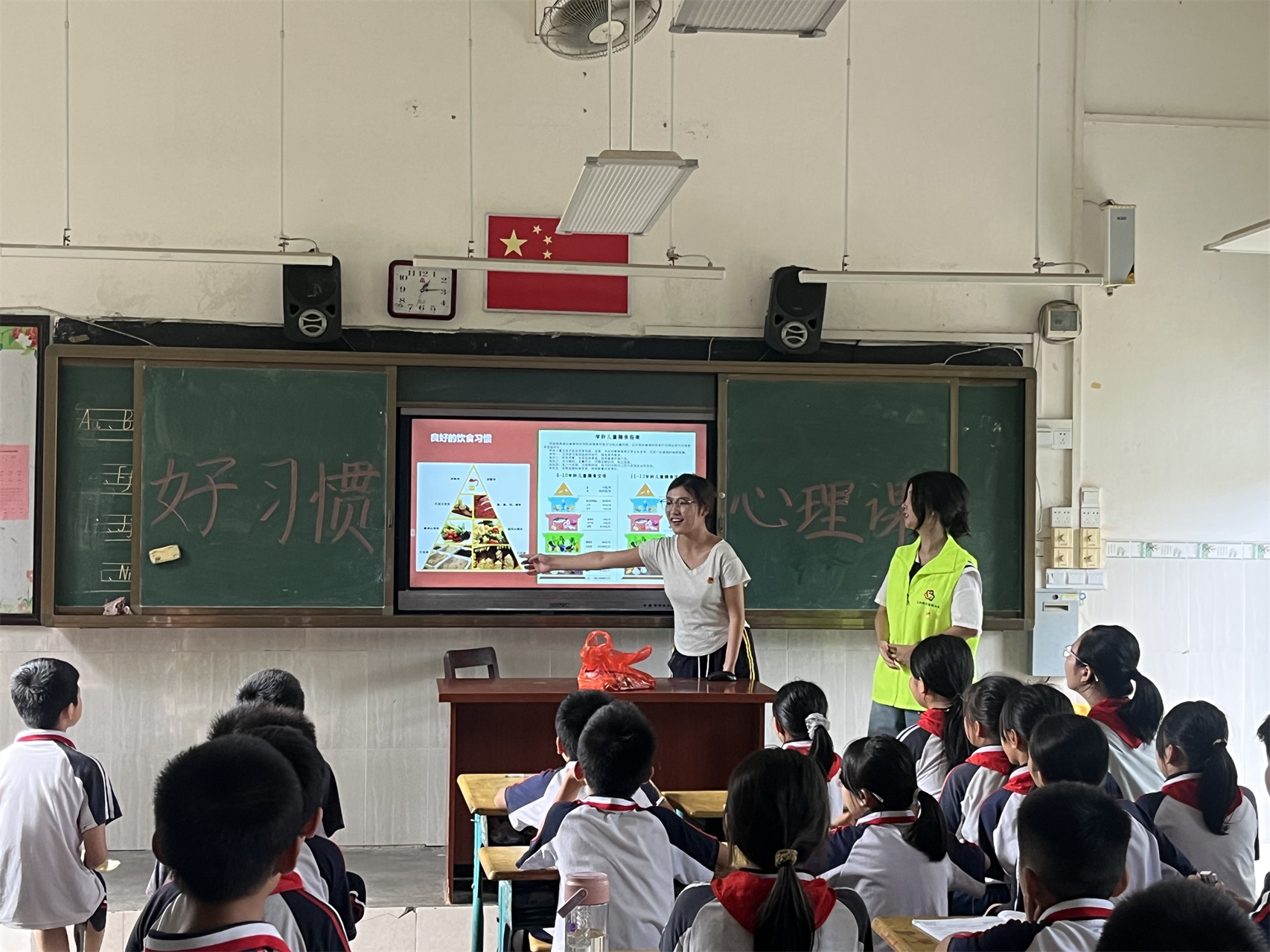 送课下乡，公益助学-4.jpg