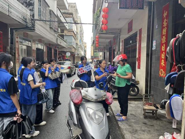 预防青少年涉麻精药品滥用宣传进社区-7.jpg
