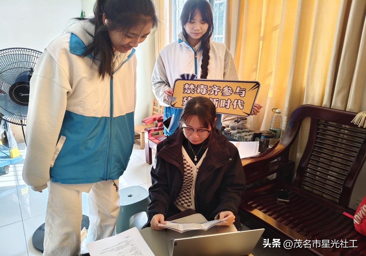 禁毒宣传进企业 携手共筑防毒墙-2.jpg