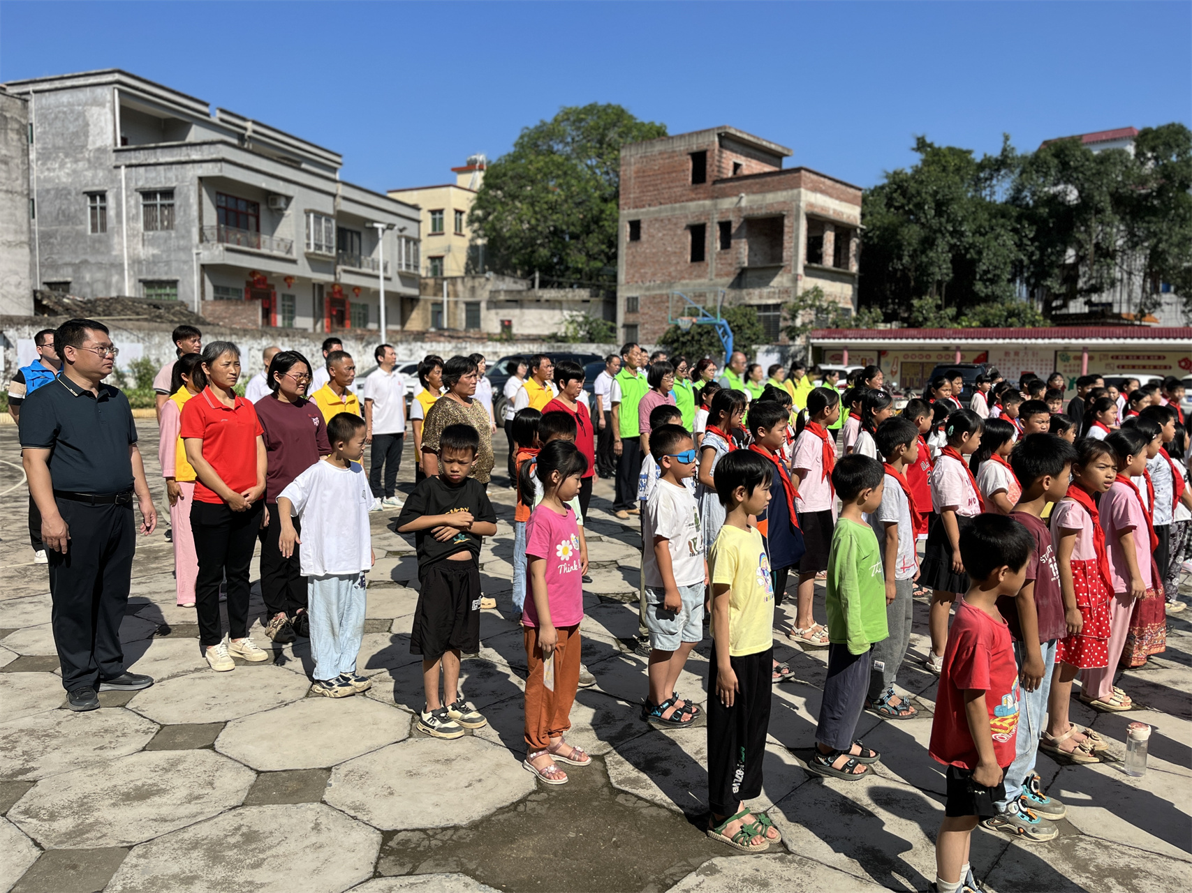 童心筑梦 志愿同行——高州市巾帼志愿者协会宣传部六一关爱儿童活动暖人心-6.jpg