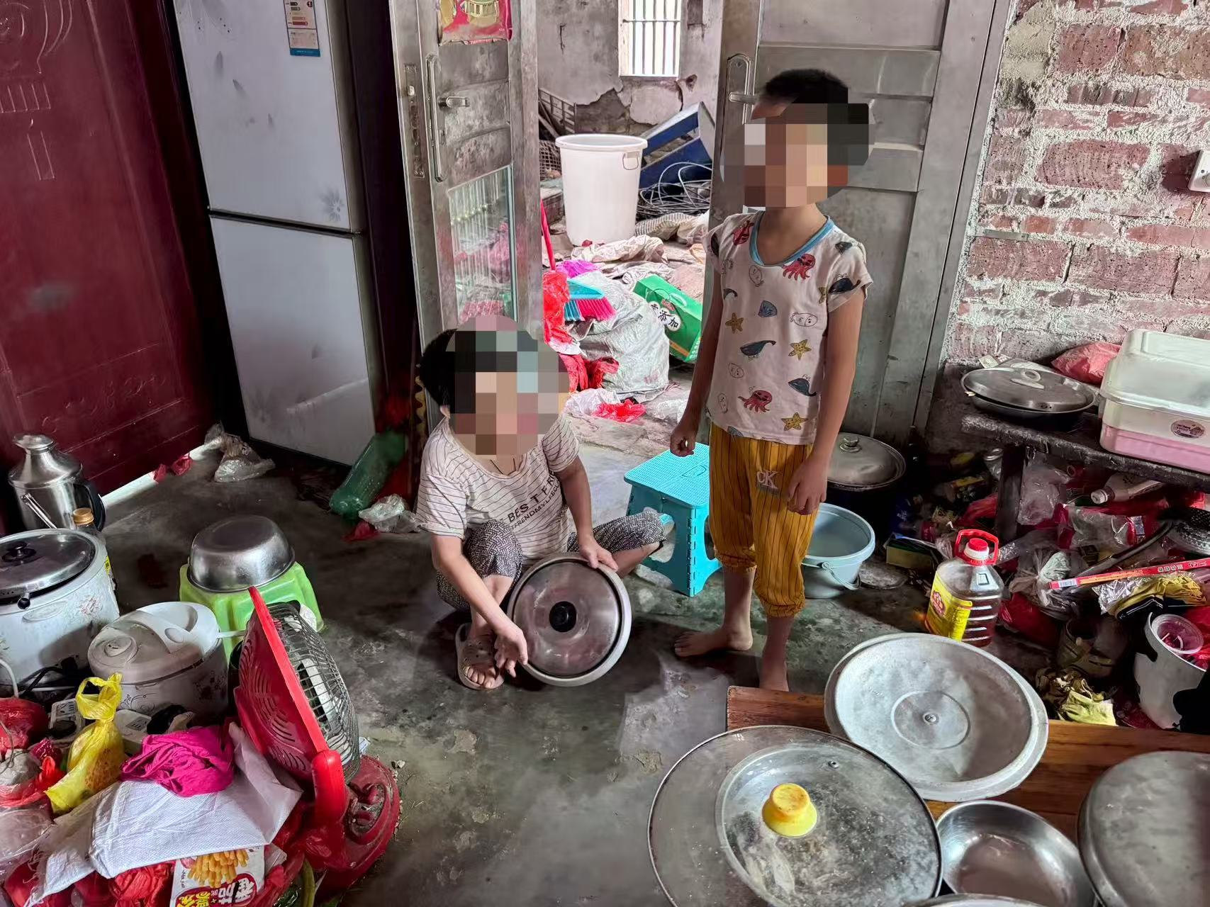 东岸镇巾帼志愿服务队：情系特殊困境家庭 志愿关爱暖人心-6.jpg
