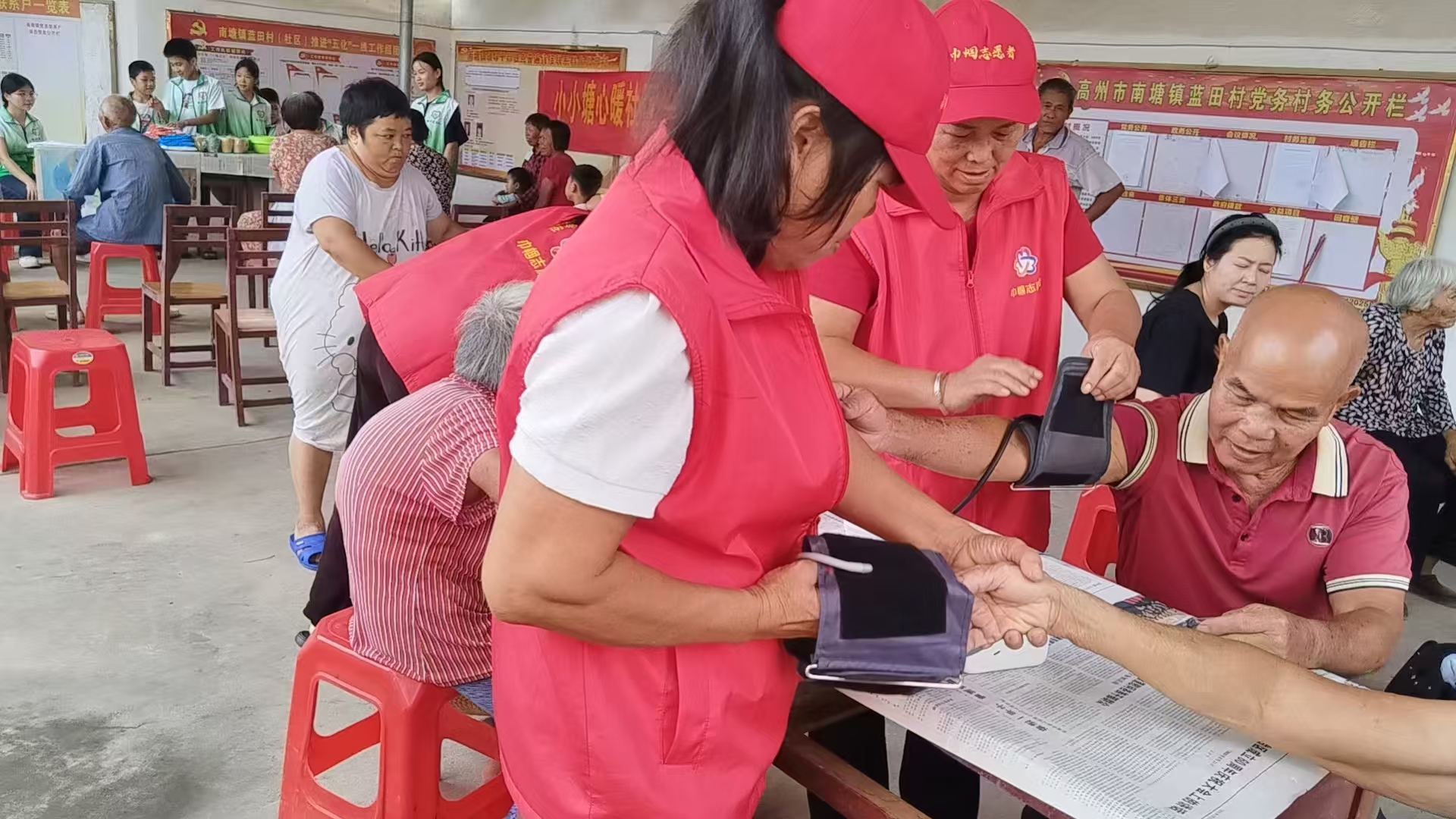 南塘公益服务行动日：志愿力量暖人心-5.jpg