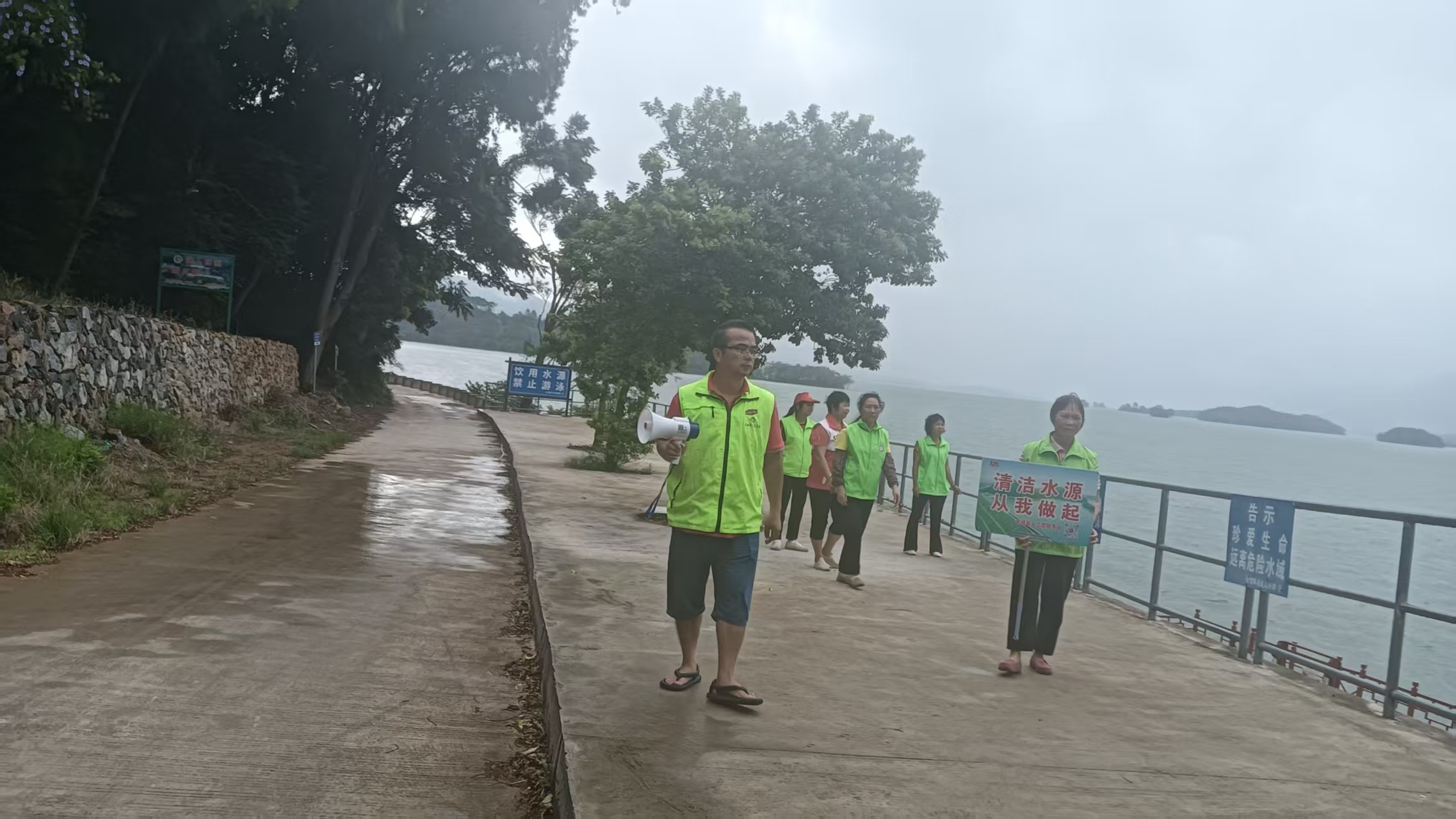 长坡薪火志愿队：护河防溺水活动完美收官，守护行动持续进行-4.jpg