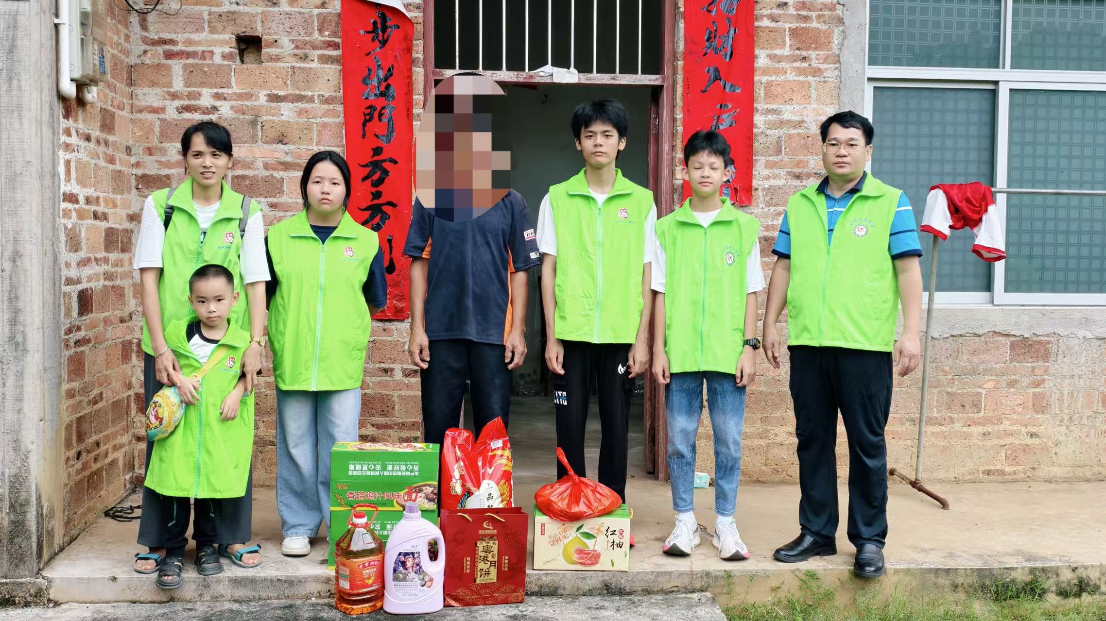 双节慰问暖乡野，巾帼志愿递温情-32.jpg