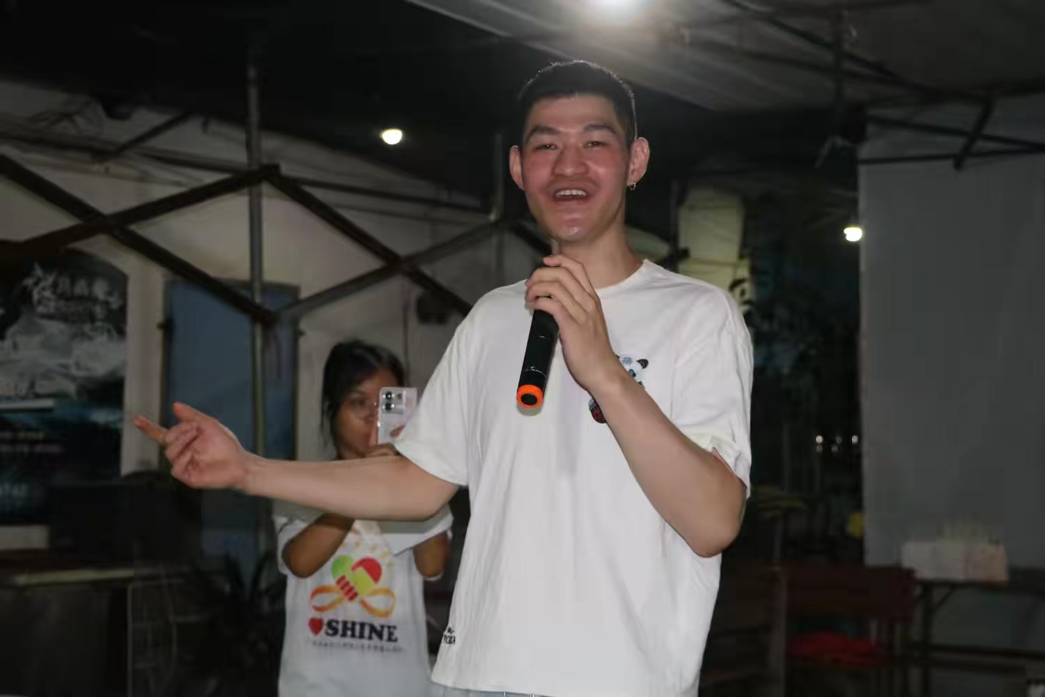 暖心瞬间！“关爱视力 心系盲生”2025国际盲人节活动在高州温情落幕-5.jpg