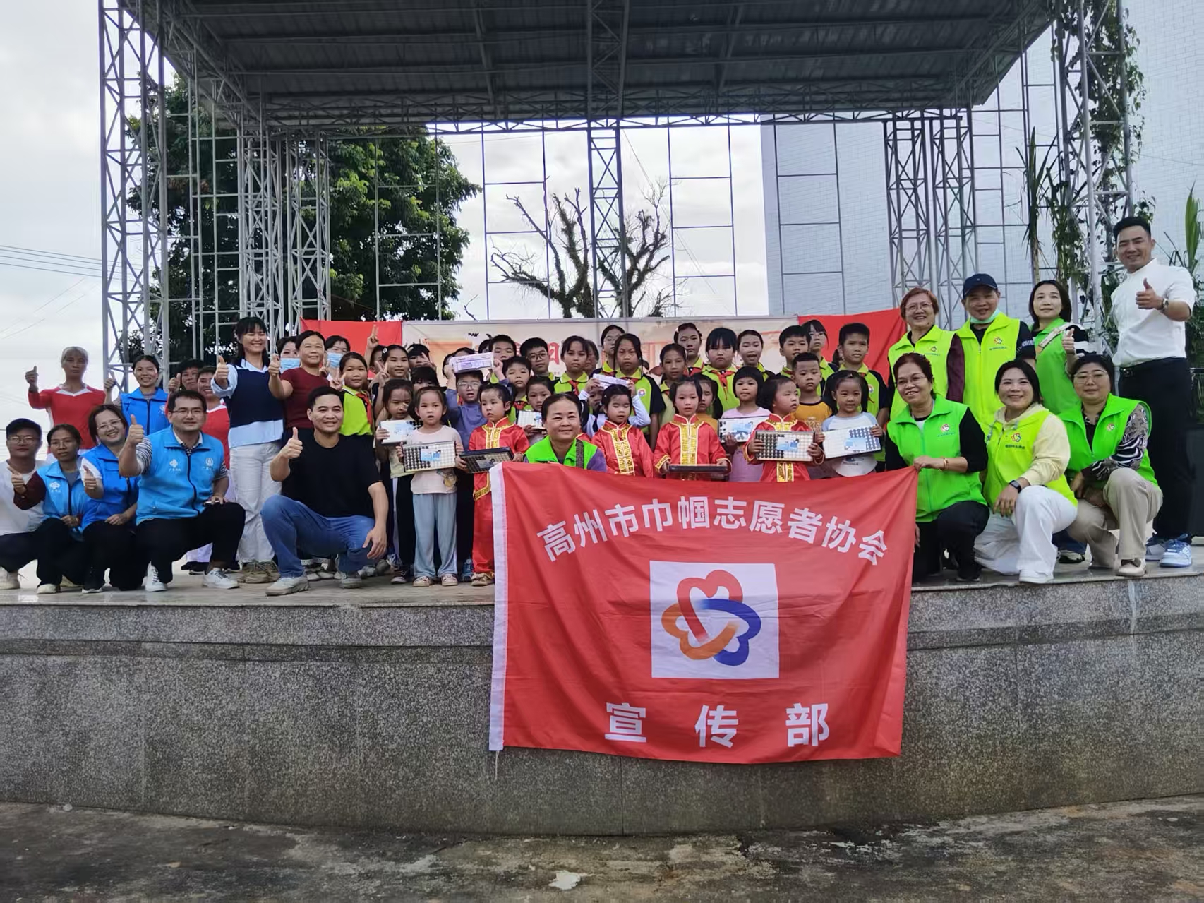 重阳敬老暖铺面 孝亲美德代代传——谢鸡镇铺面村重阳节主题活动圆满落幕-1.jpg