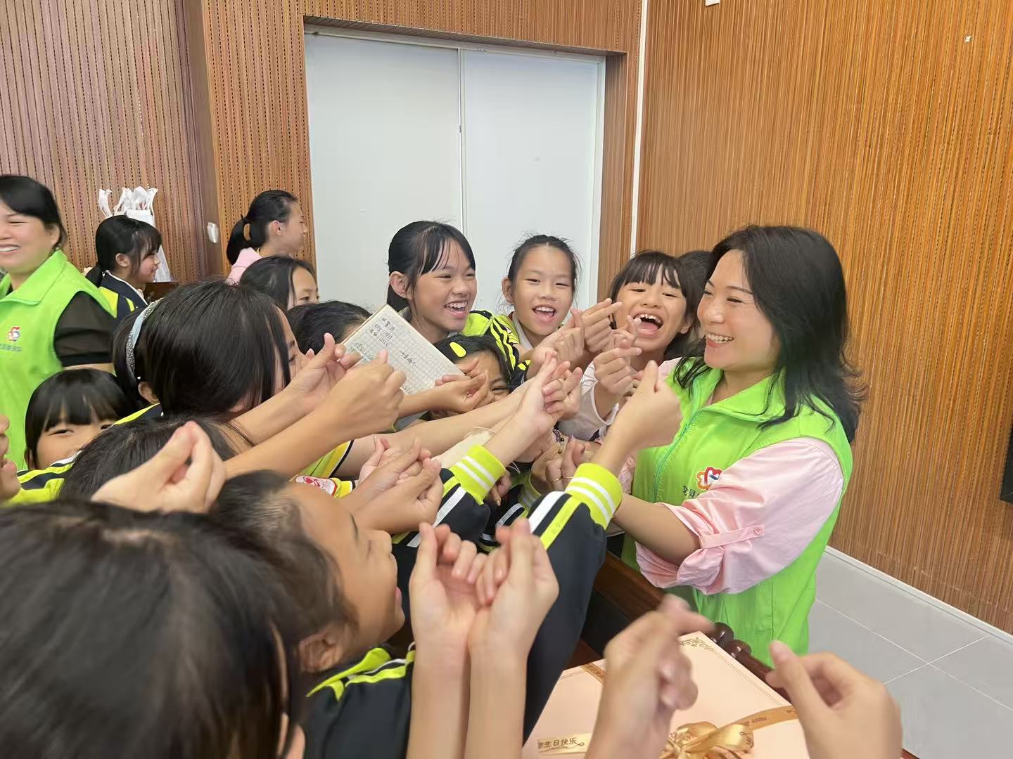 法伴成长 拒绝欺凌 高州家风家教幸福课为青春护航-12.jpg