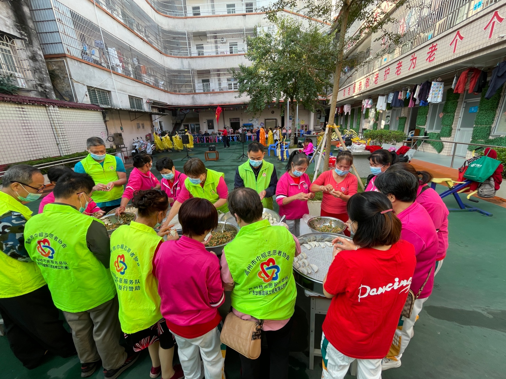 冬至暖人心 巾帼志愿敬老行-11.jpg