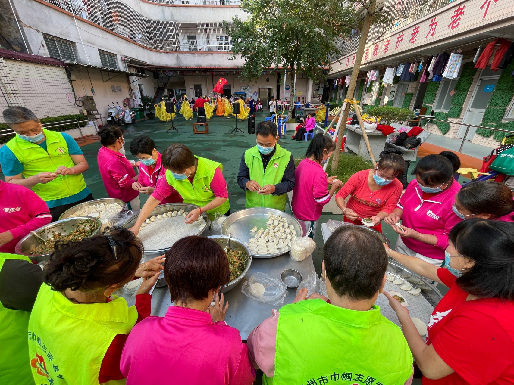 冬至暖人心 巾帼志愿敬老行-10.jpg