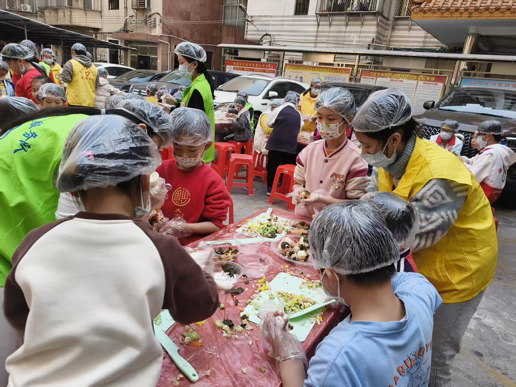 趣玩寒假 乐享成长——高州市巾帼志愿者协会开展寒假公益关爱活动-14.jpg