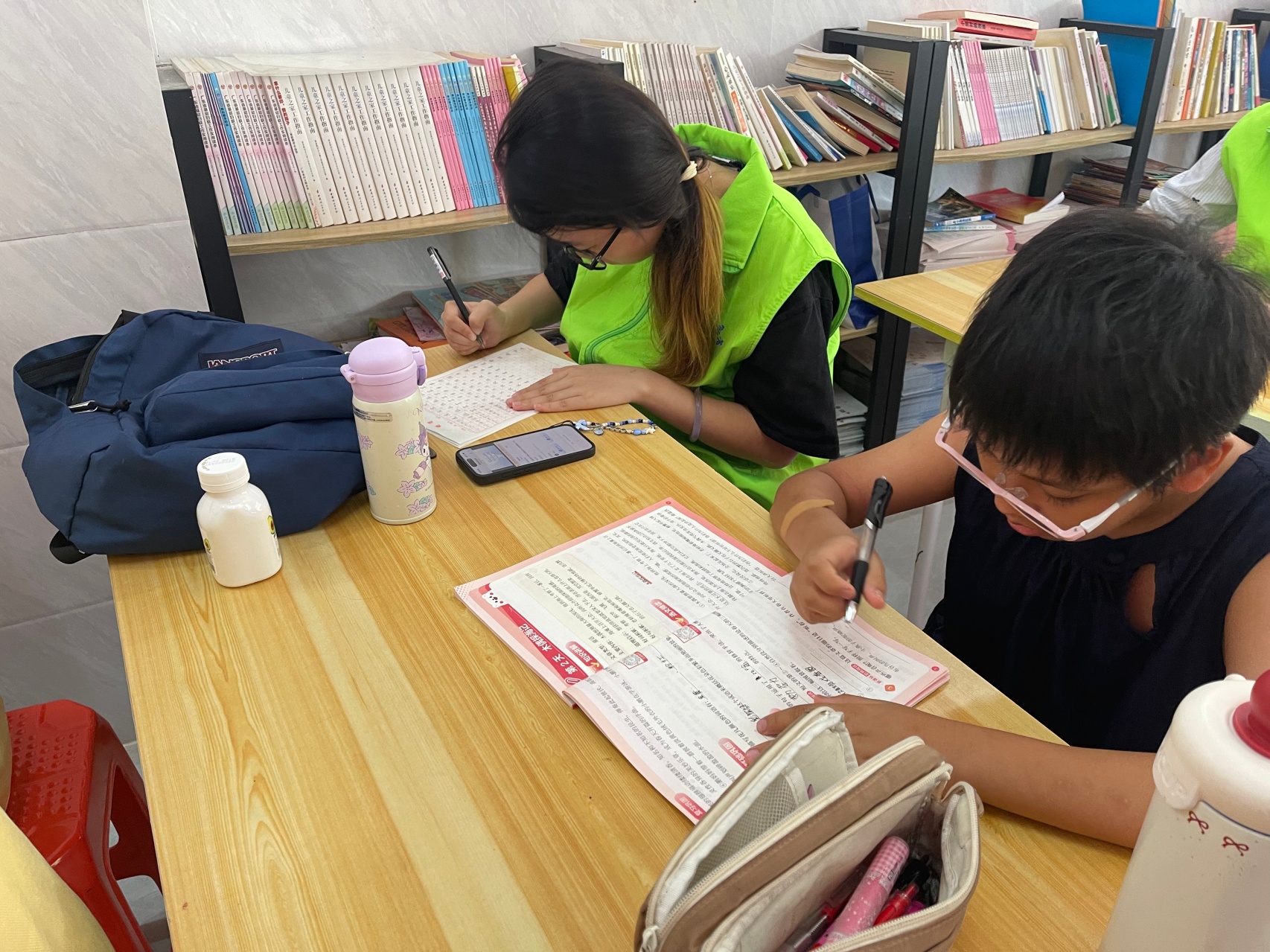 童心筑梦 趣味育人｜高州市巾帼志愿者协会开展公益义教活动 护航少年成长-12.jpg