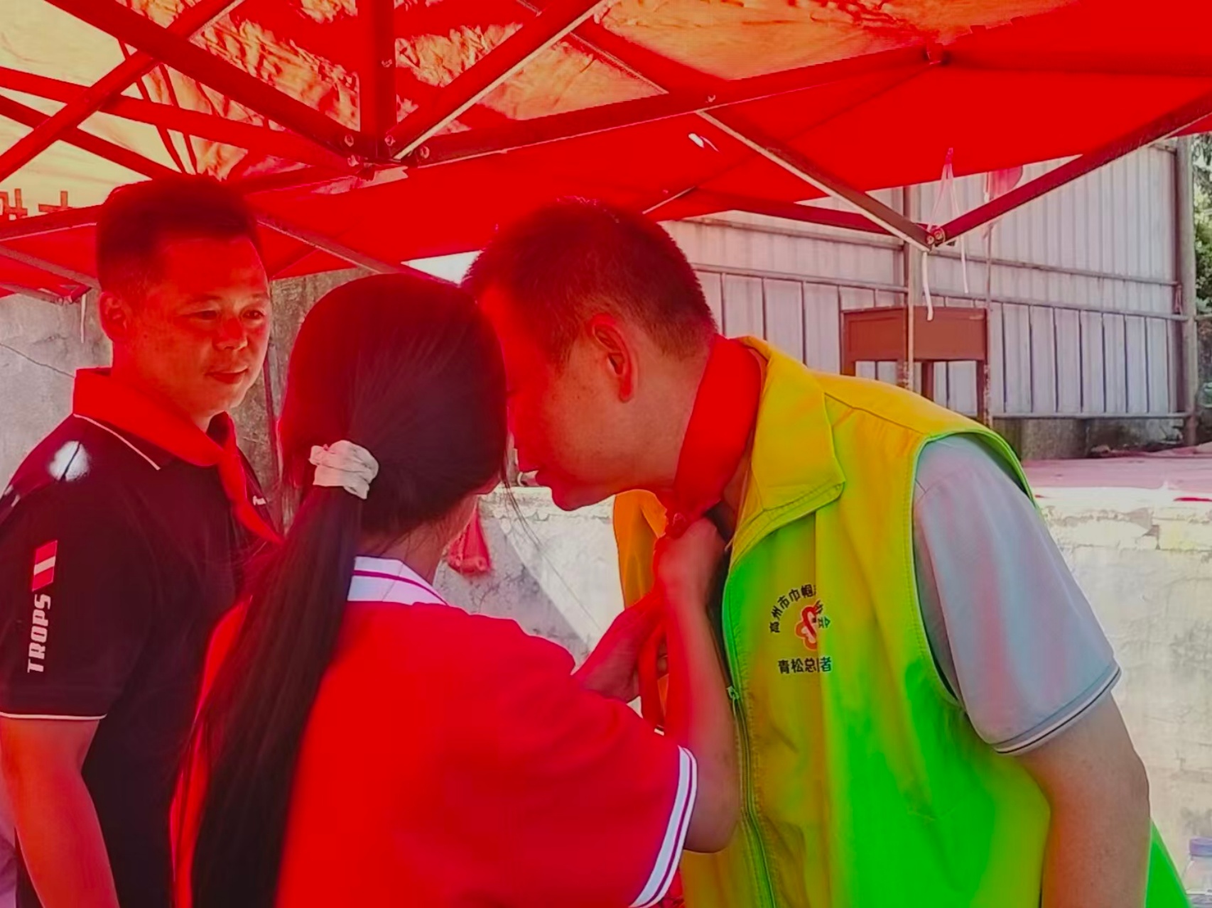 关爱儿童 欢度六一  高州市巾帼志愿者携手爱心企业走进古塘小学暖心慰问-2.jpg