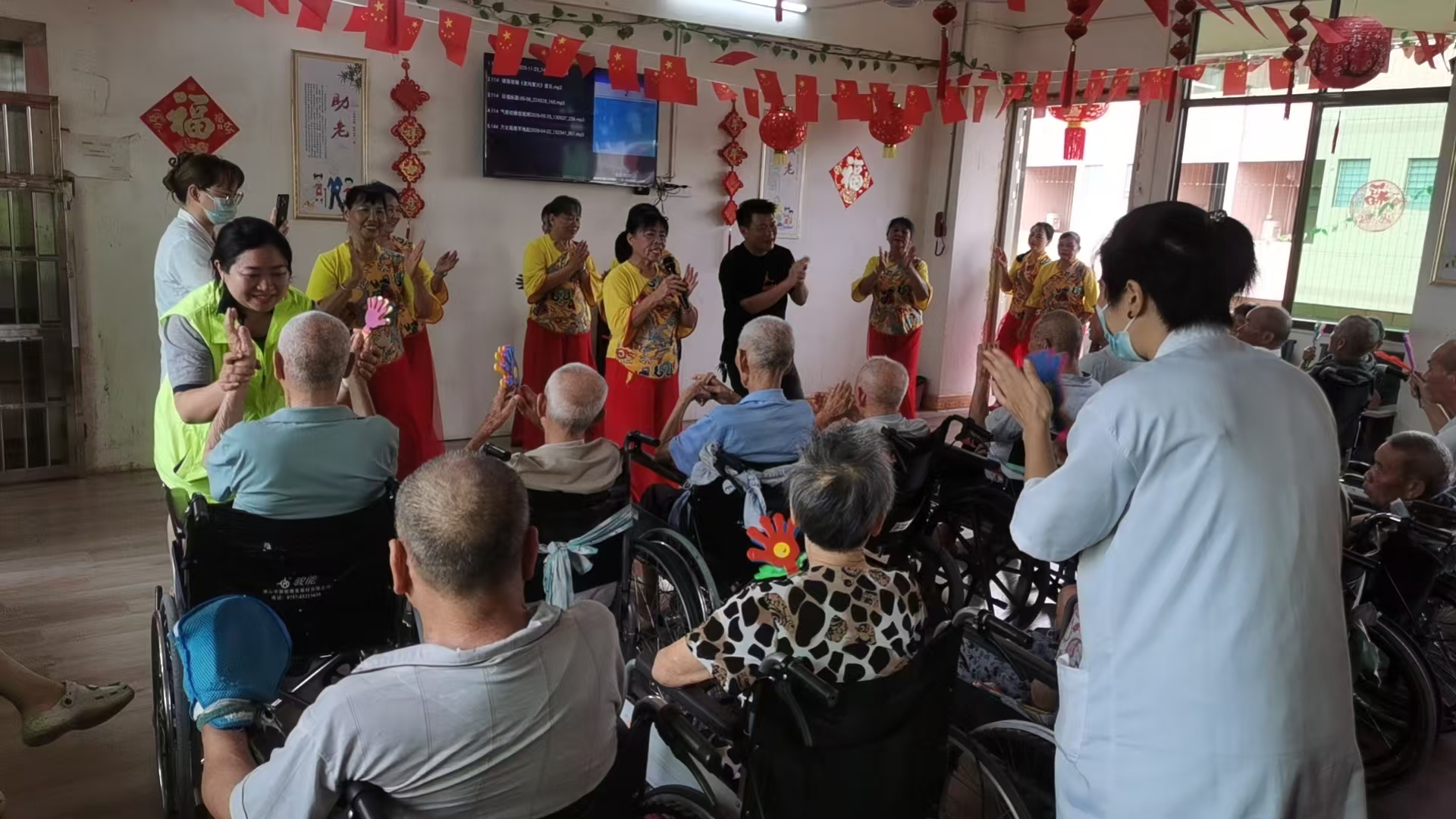 情暖父亲节，志愿敬夕阳！高州市巾帼志愿者走进为民养老院暖心陪伴长者-3.jpg