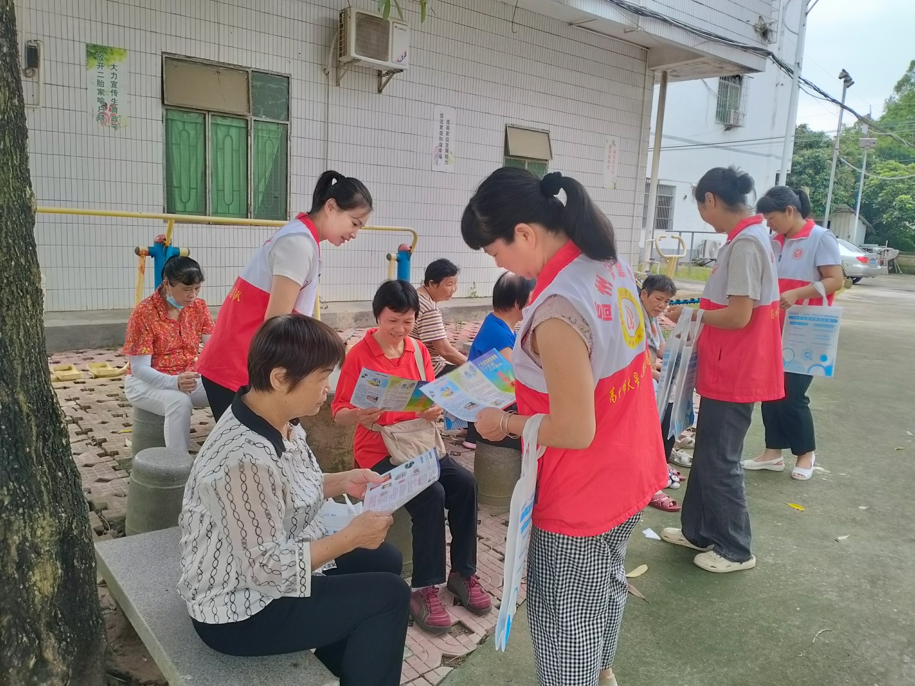 禁毒宣传进社区 平安护航护民生｜火星山美晨星志愿队在行动-6.jpg