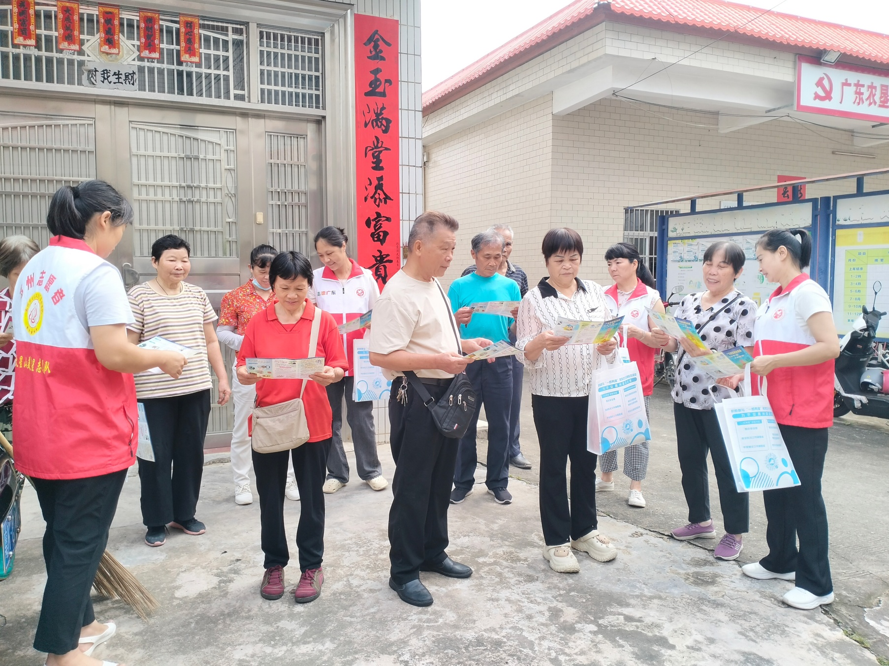 禁毒宣传进社区 平安护航护民生｜火星山美晨星志愿队在行动-5.jpg