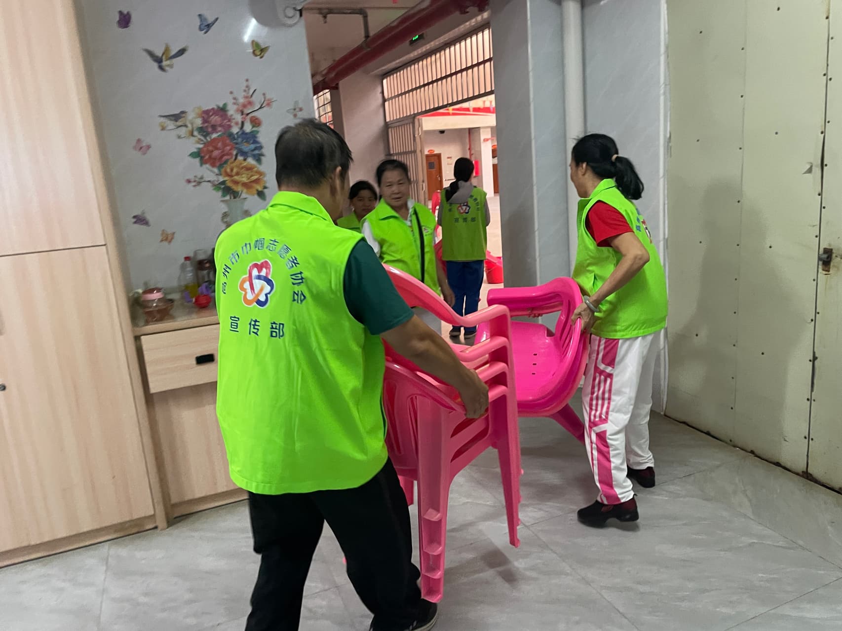月满中秋•情暖颐养｜巾帼志愿者携手北街颐养院共庆双节-2.jpg